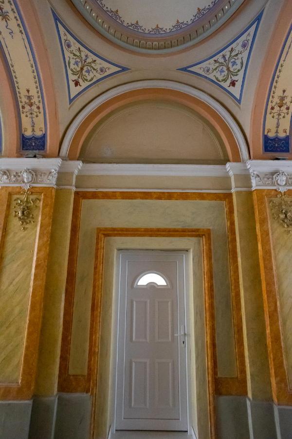 Parliament Exclusive Gallery Budapest Esterno foto